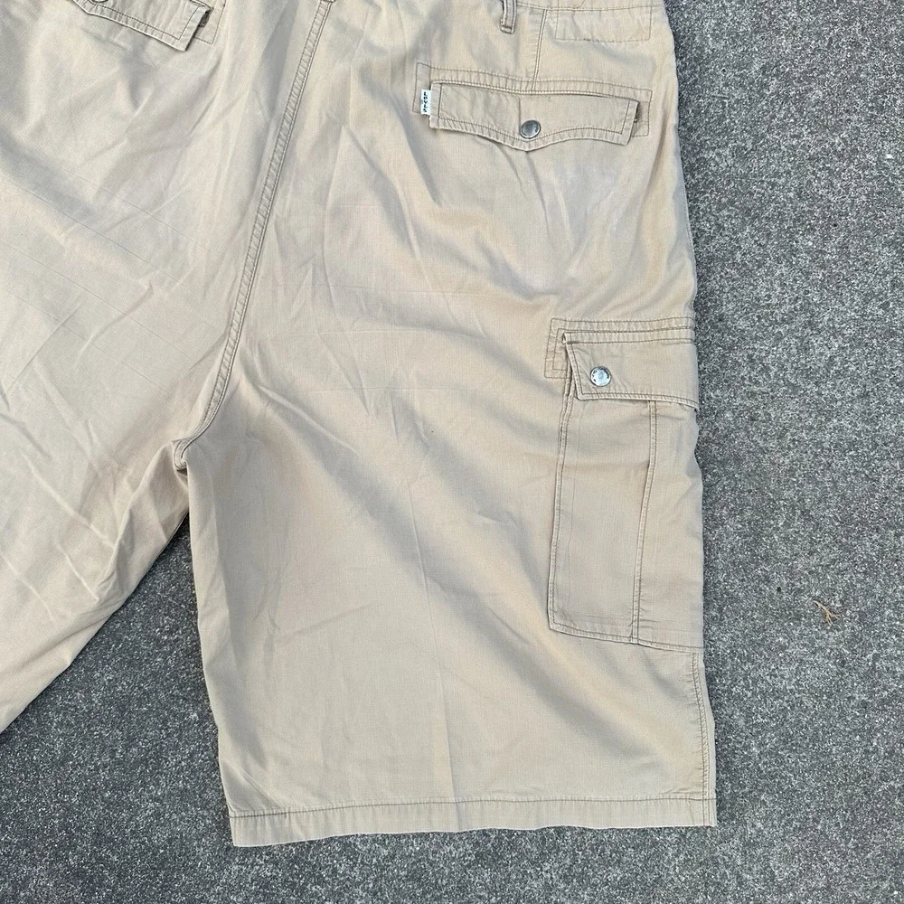 Levis Cargo Shorts Khaki Tan 6 Pocket Mens Size 42‎ x 11 Gorpcore Read! Flaws